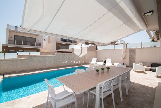 Segunda mano - Villa -
Orihuela Costa - Costa Blanca