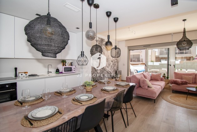 Segunda mano - Villa -
Orihuela Costa - Costa Blanca