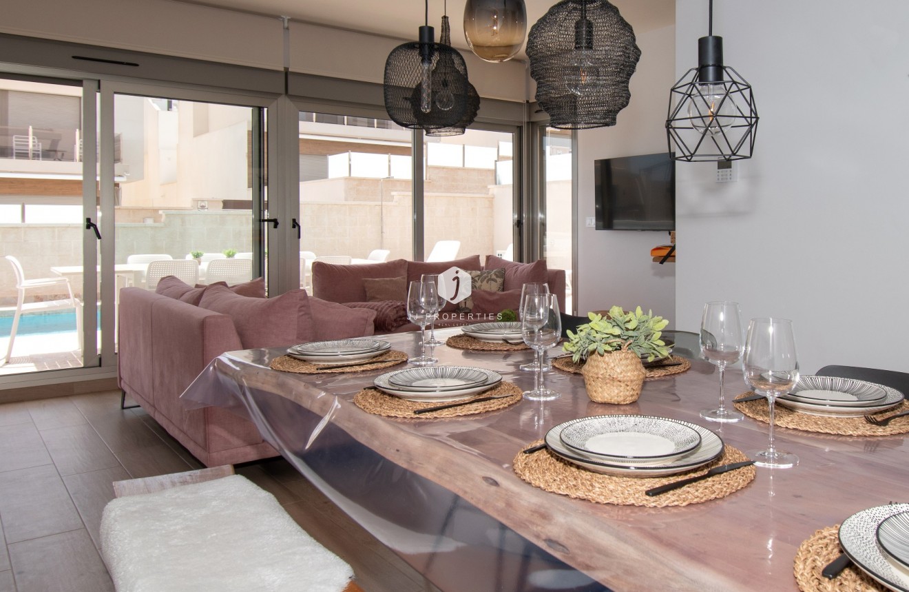 Segunda mano - Villa -
Orihuela Costa - Costa Blanca