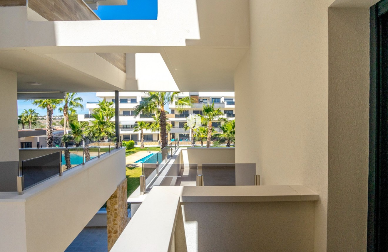 Z drugiej ręki - Mieszkanie w bloku -
Orihuela Costa - Costa Blanca