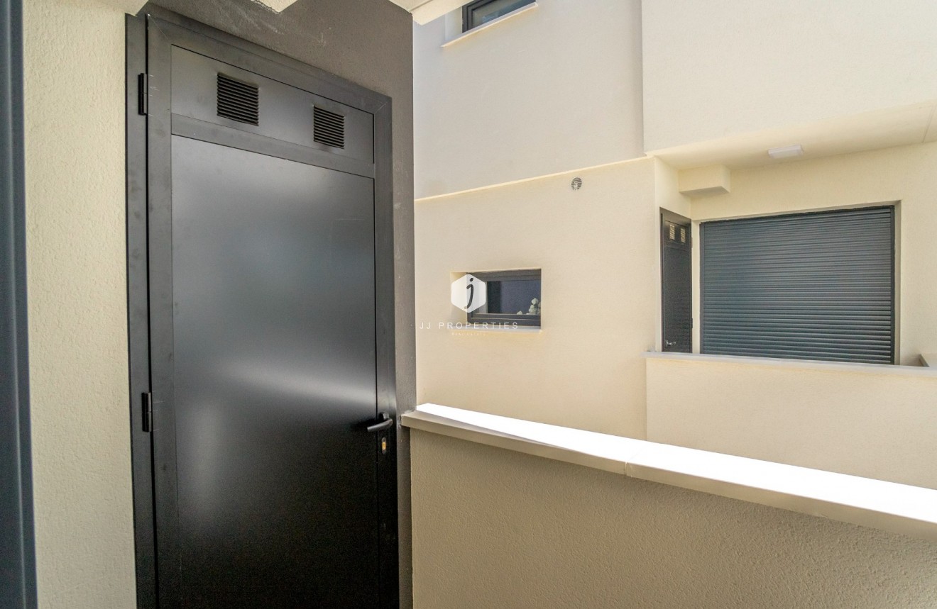 Z drugiej ręki - Mieszkanie w bloku -
Orihuela Costa - Costa Blanca