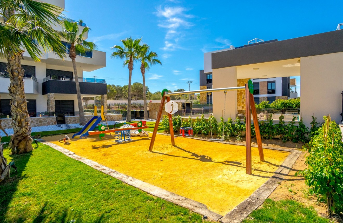 Z drugiej ręki - Mieszkanie w bloku -
Orihuela Costa - Costa Blanca