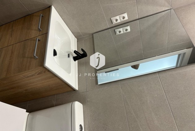 Segunda mano - Apartamento / piso -
Guardamar del Segura - Pinomar