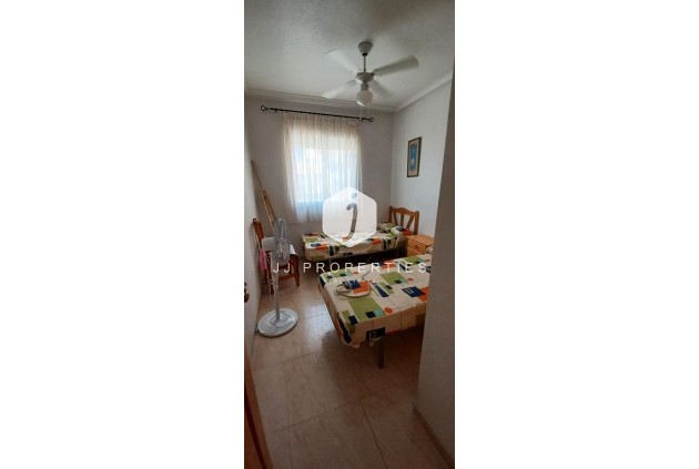 Segunda mano - Ático -
Torrevieja - El molino