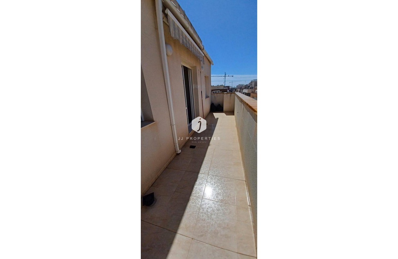 Segunda mano - Ático -
Torrevieja - El molino