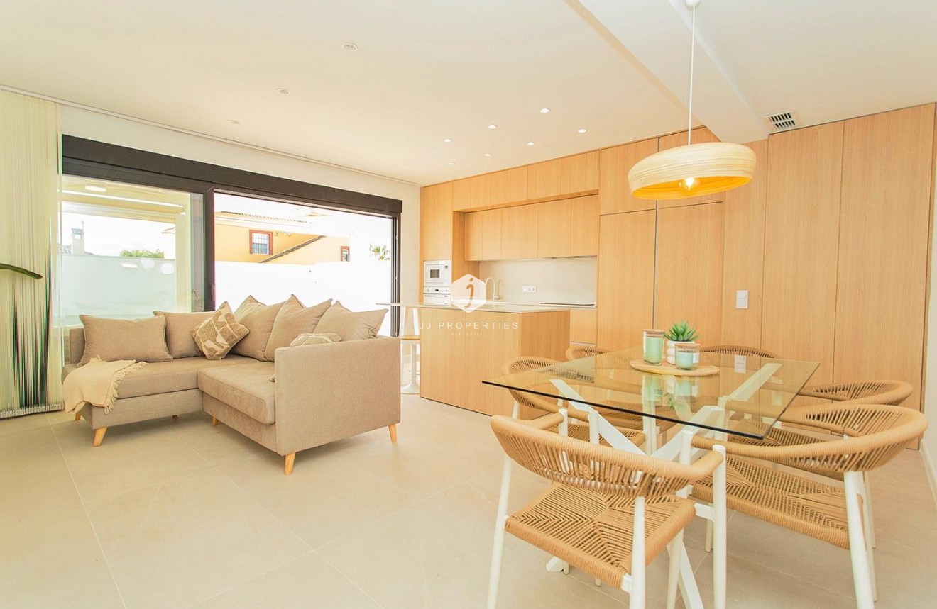 Segunda mano - Chalet -
Torrevieja - La siesta