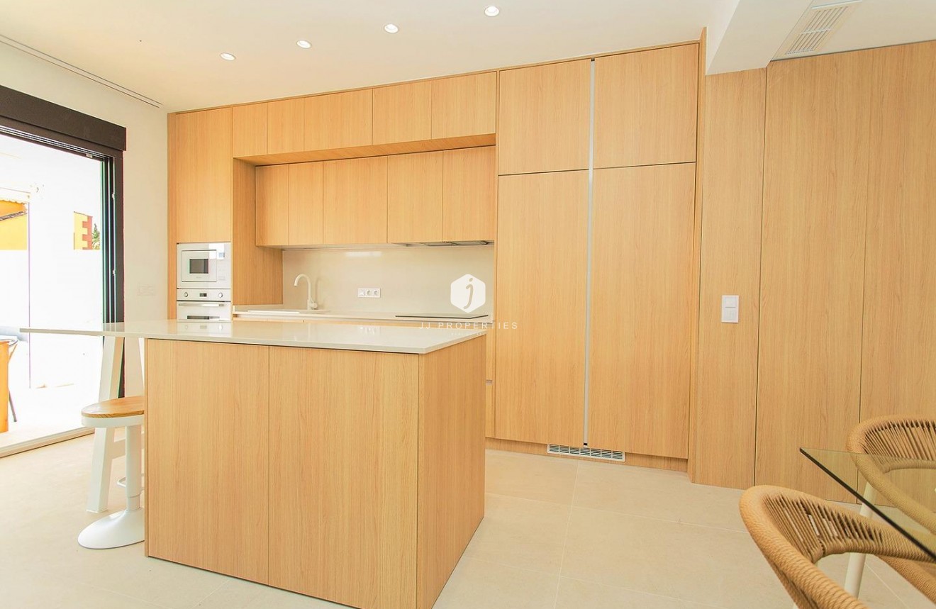 Segunda mano - Chalet -
Torrevieja - La siesta