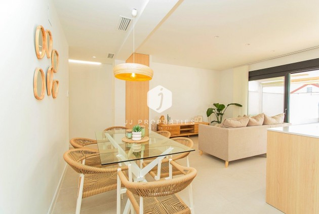 Segunda mano - Chalet -
Torrevieja - La siesta