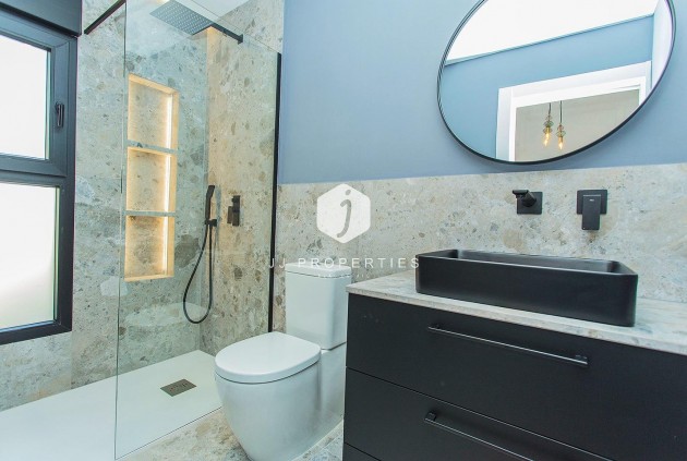 Segunda mano - Chalet -
Torrevieja - La siesta