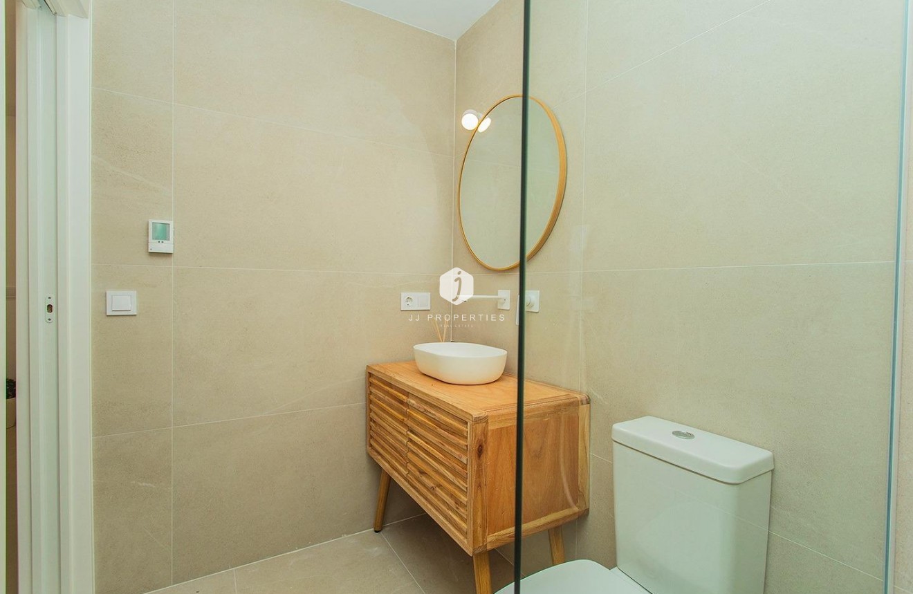 Segunda mano - Chalet -
Torrevieja - La siesta