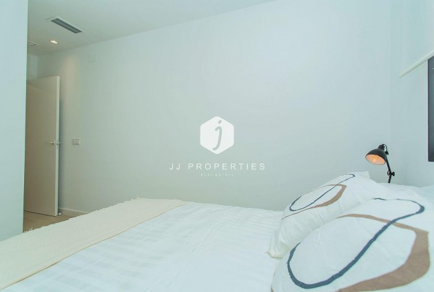 Segunda mano - Chalet -
Torrevieja - La siesta