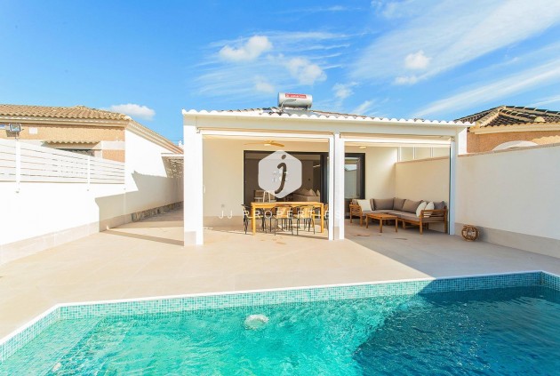 Segunda mano - Chalet -
Torrevieja - La siesta