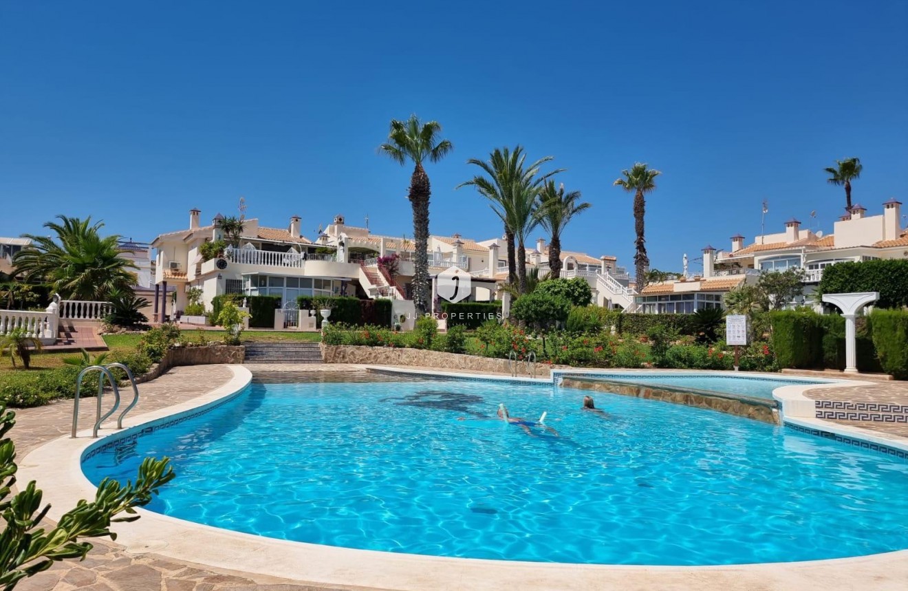 Segunda mano - Apartamento / piso -
Torrevieja - Los Balcones - Los Altos del Edén