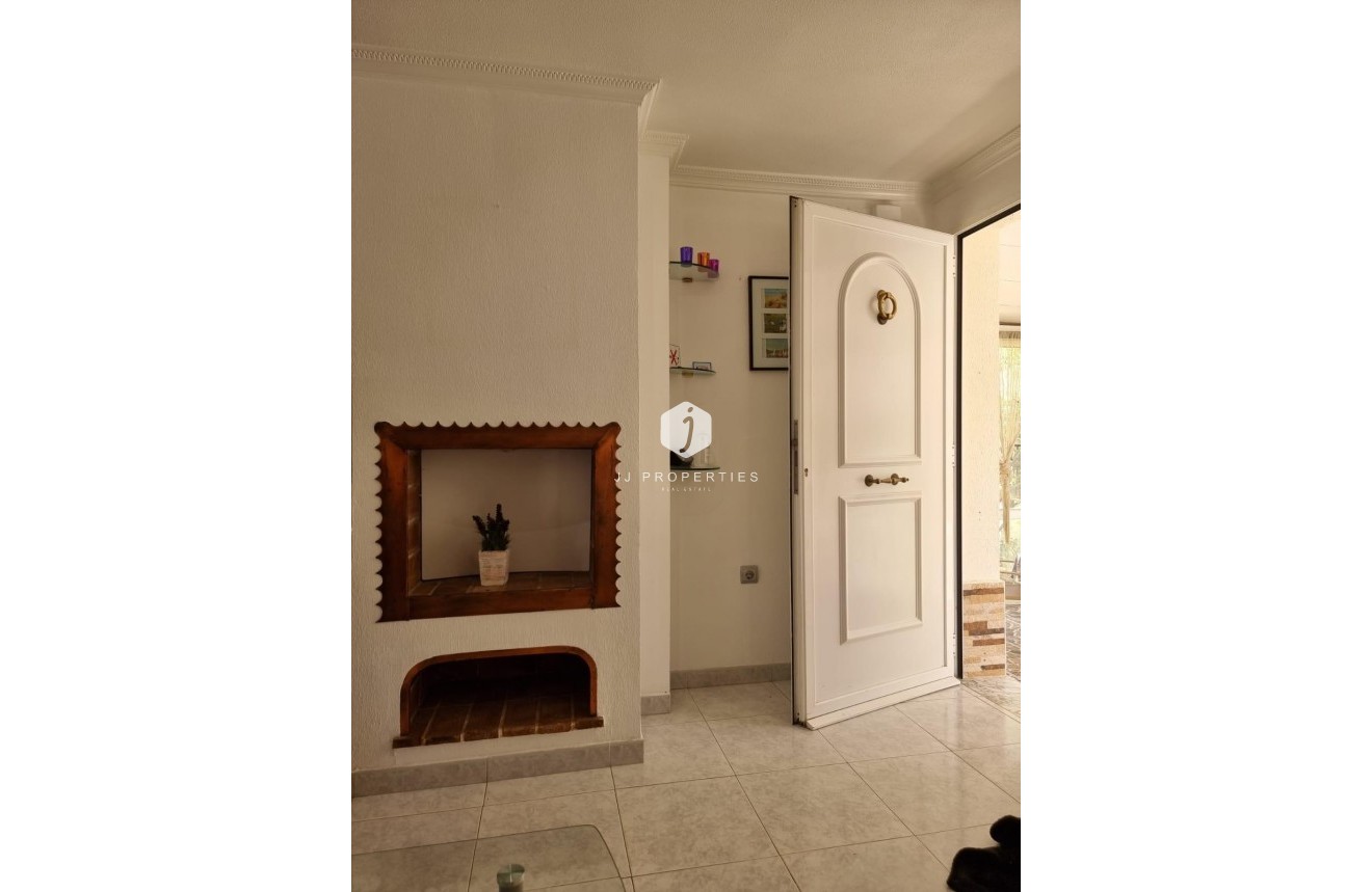 Segunda mano - Apartamento / piso -
Torrevieja - Los Balcones - Los Altos del Edén