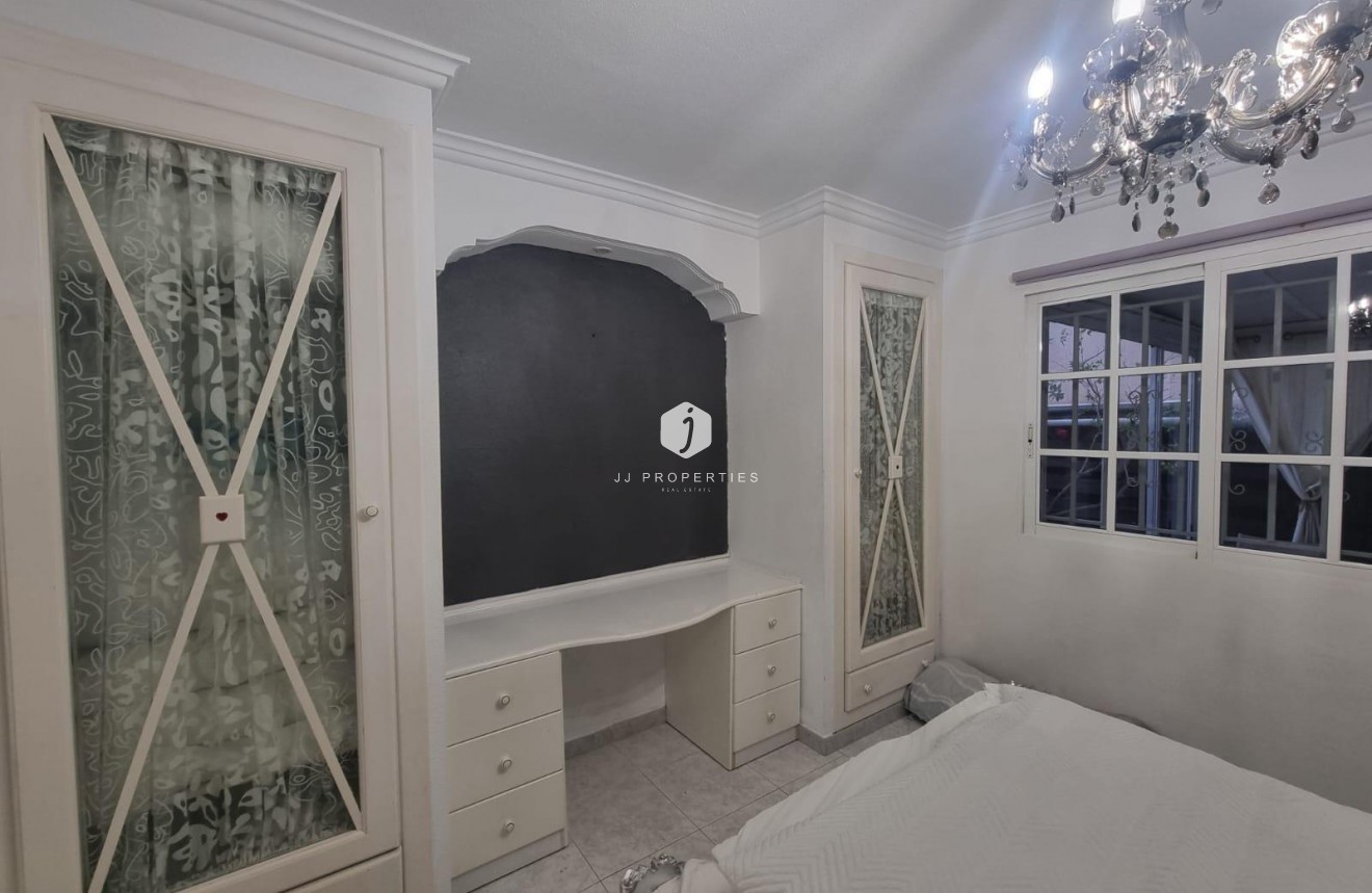 Segunda mano - Apartamento / piso -
Torrevieja - Los Balcones - Los Altos del Edén