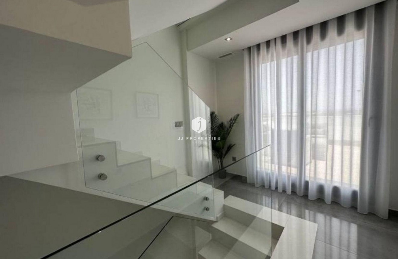 Resale - Villa -
Torrevieja - Los Balcones - Los Altos del Edén