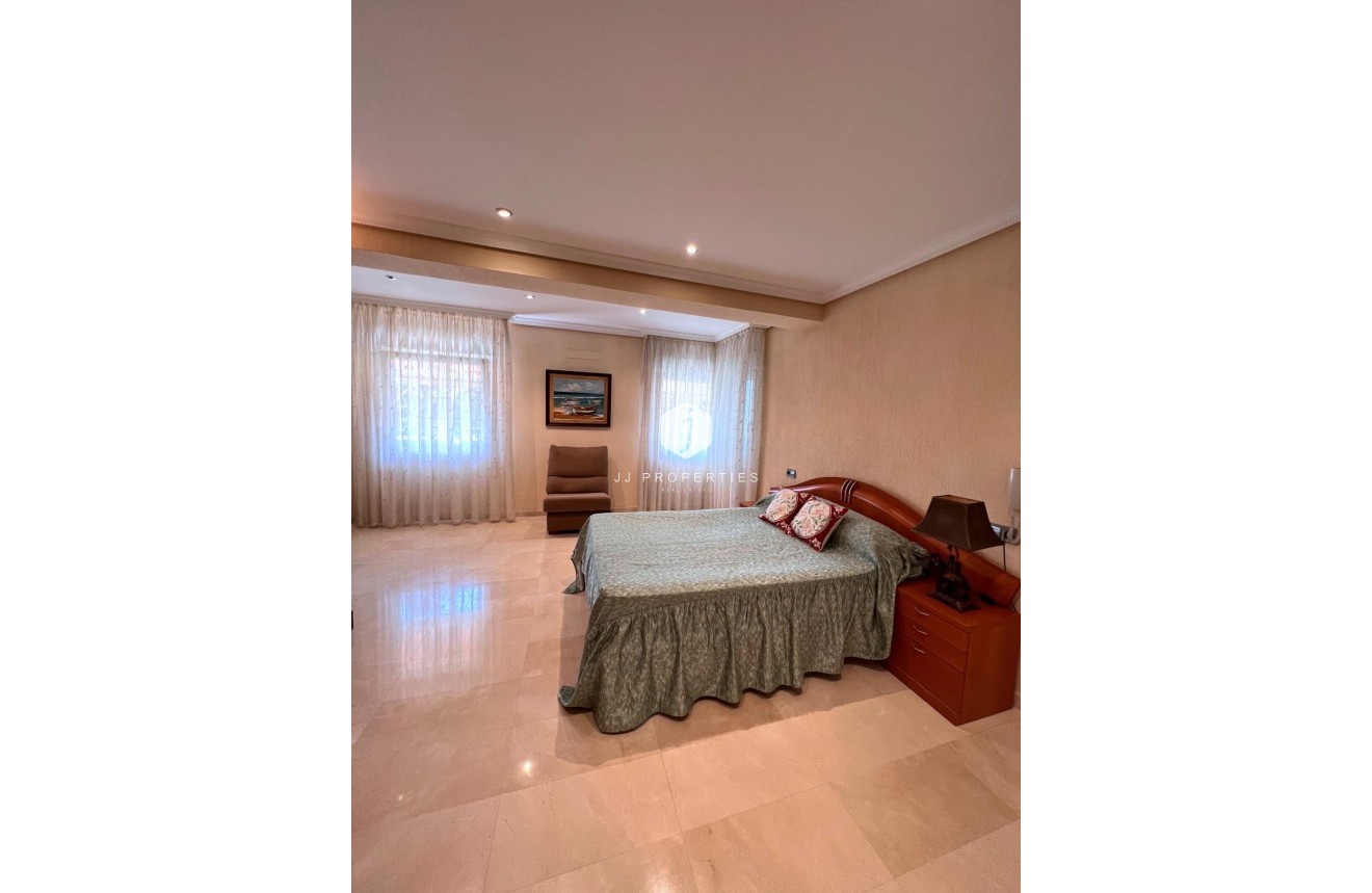 Segunda mano - Duplex -
Torrevieja