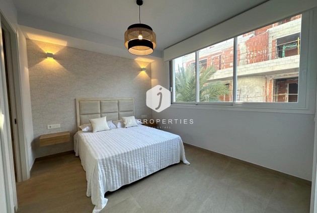 Segunda mano - Apartamento / piso -
Torrevieja - Playa del Cura