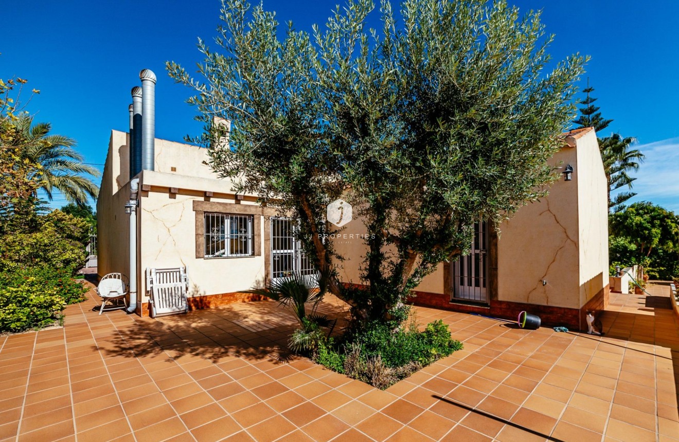 Segunda mano - Villa -
Los Montesinos - Montesinos  Los