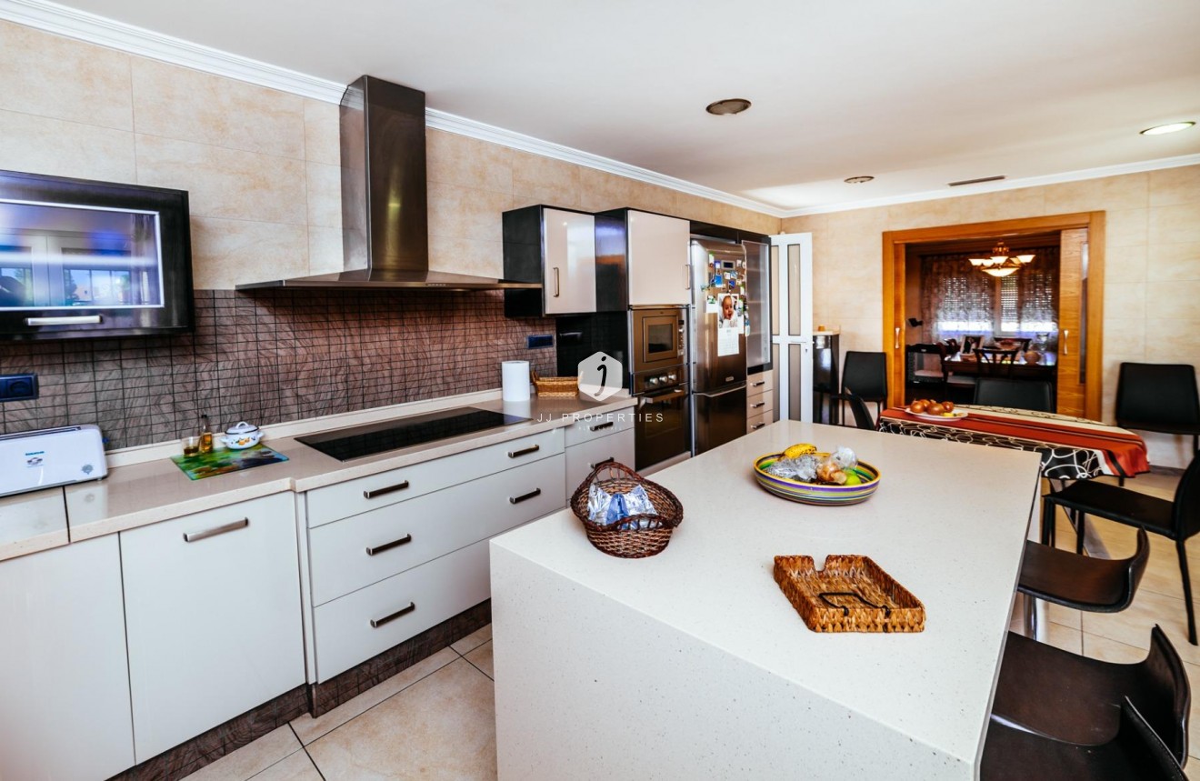 Segunda mano - Villa -
Los Montesinos - Montesinos  Los