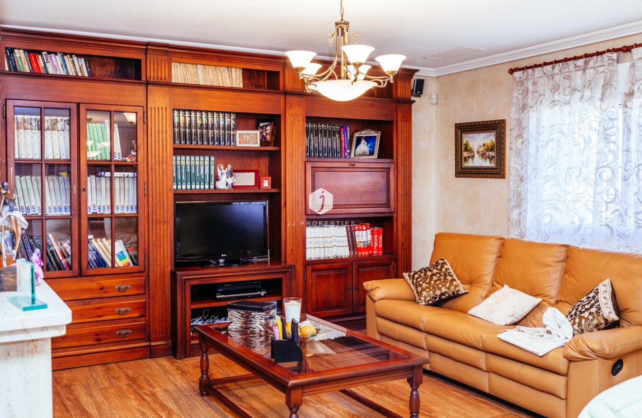 Segunda mano - Villa -
Los Montesinos - Montesinos  Los