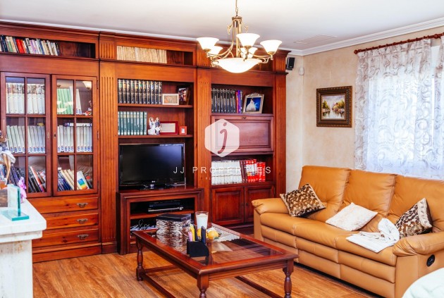 Segunda mano - Villa -
Los Montesinos - Montesinos  Los