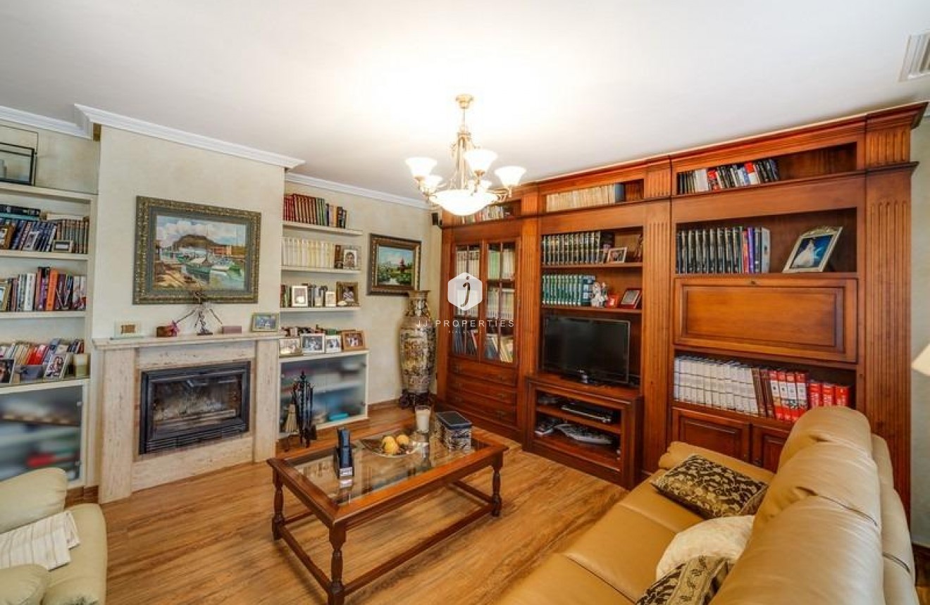 Segunda mano - Villa -
Los Montesinos - Montesinos  Los