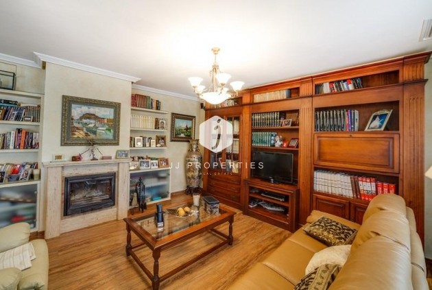 Segunda mano - Villa -
Los Montesinos - Montesinos  Los