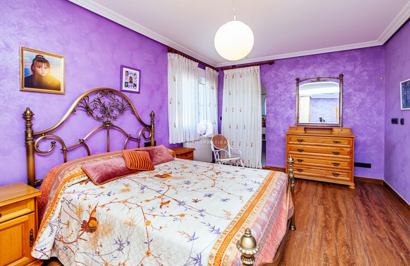 Segunda mano - Villa -
Los Montesinos - Montesinos  Los