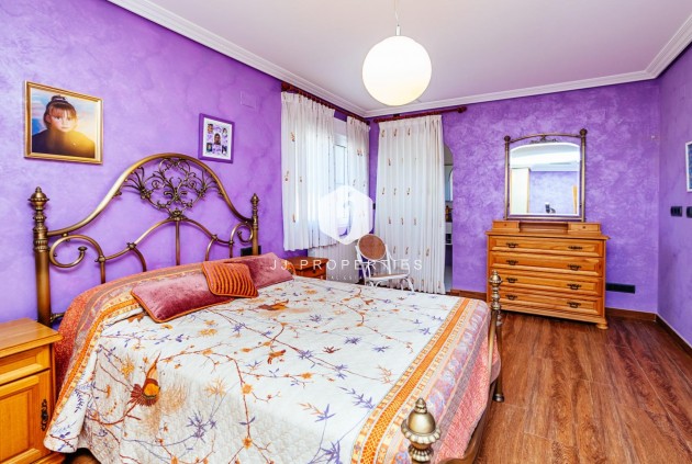 Segunda mano - Villa -
Los Montesinos - Montesinos  Los