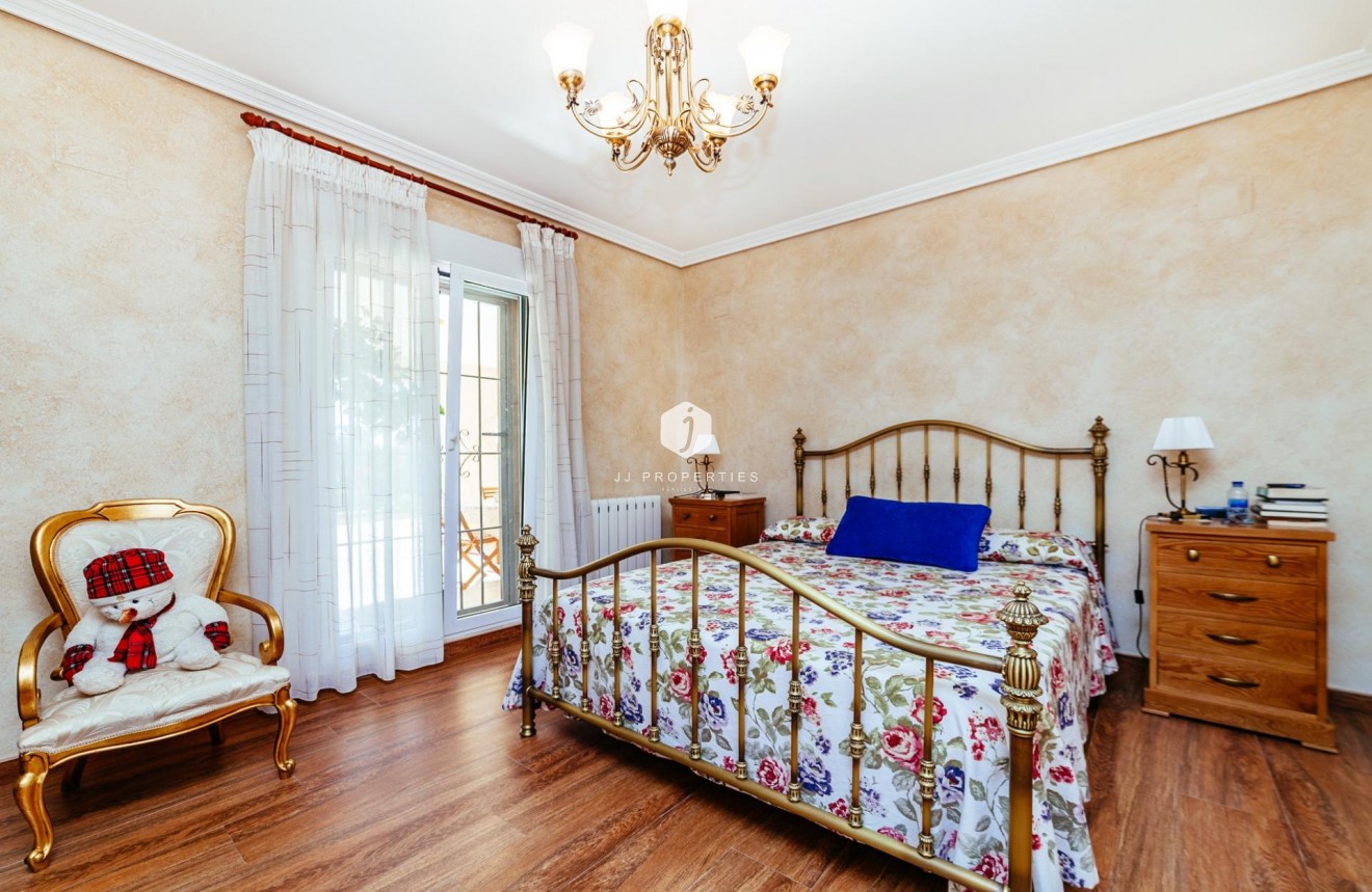 Segunda mano - Villa -
Los Montesinos - Montesinos  Los