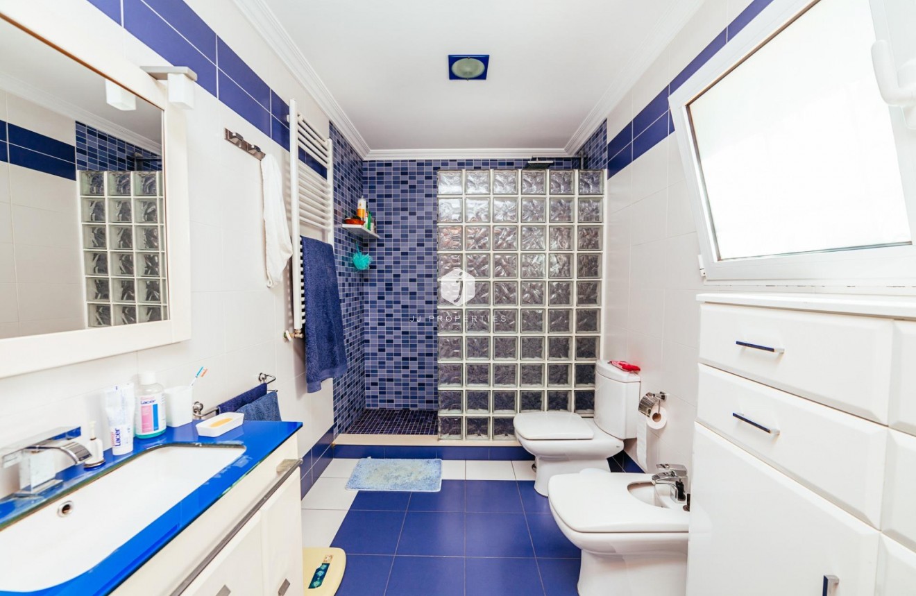 Segunda mano - Villa -
Los Montesinos - Montesinos  Los