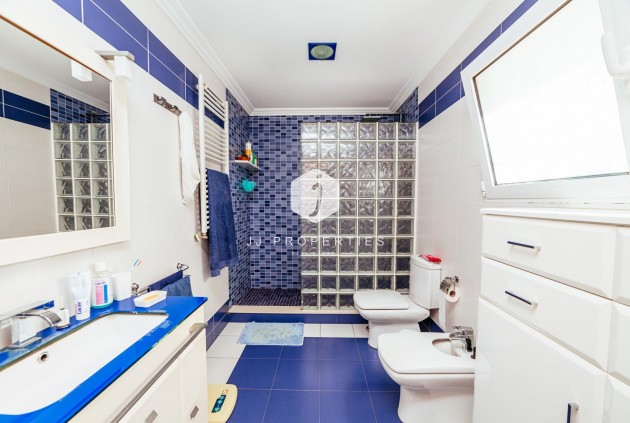 Segunda mano - Villa -
Los Montesinos - Montesinos  Los