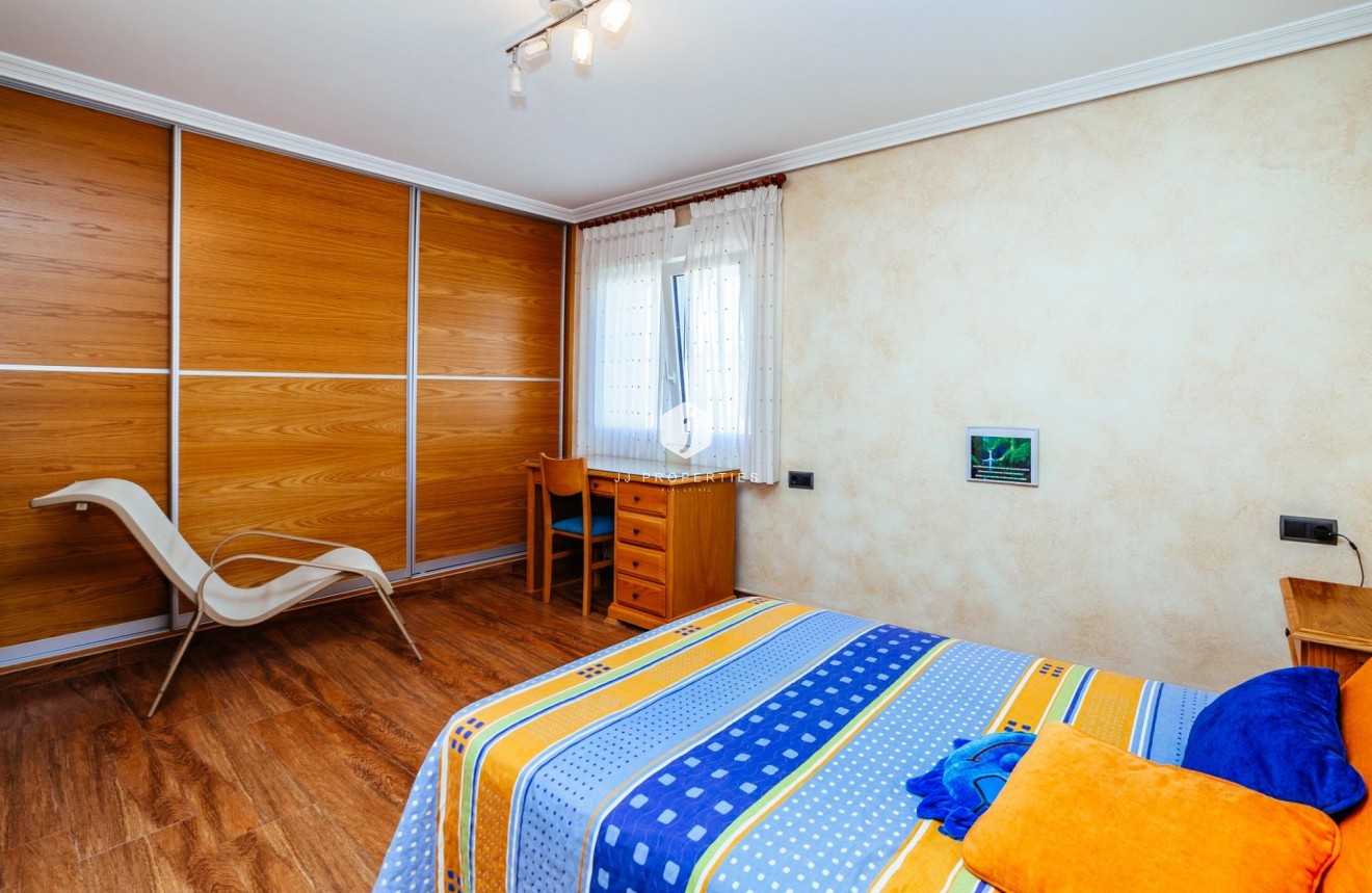 Segunda mano - Villa -
Los Montesinos - Montesinos  Los