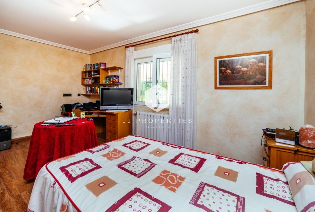 Segunda mano - Villa -
Los Montesinos - Montesinos  Los