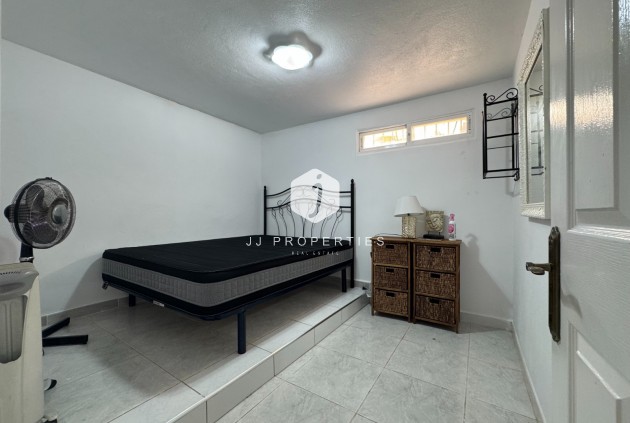 Segunda mano - Apartamento / piso -
San Miguel de Salinas - Inland