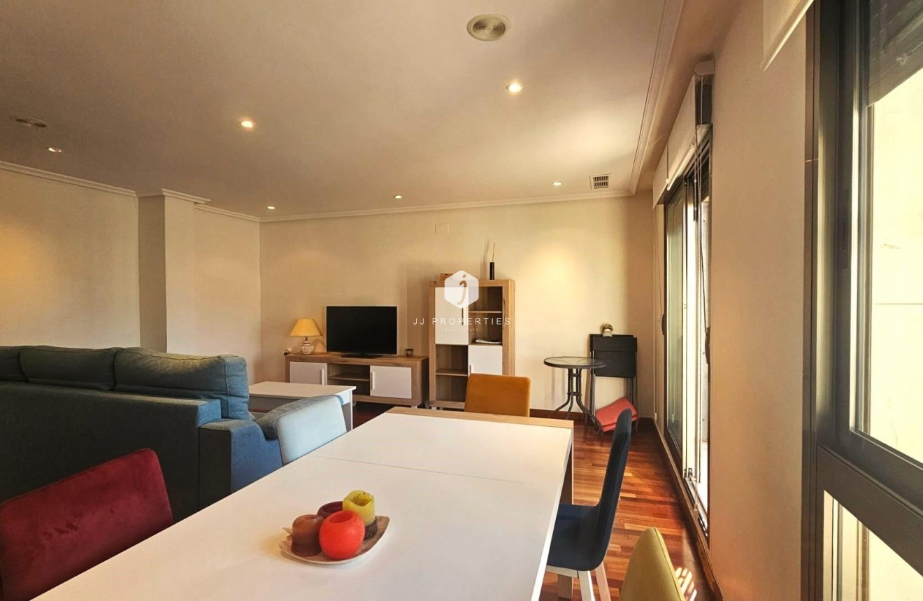 Segunda mano - Apartamento / piso -
Torrevieja - Centro