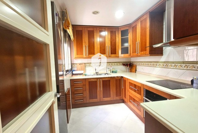 Segunda mano - Apartamento / piso -
Torrevieja - Centro