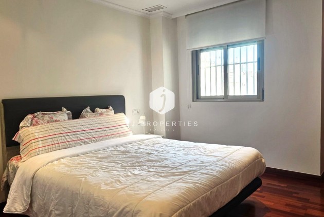 Segunda mano - Apartamento / piso -
Torrevieja - Centro