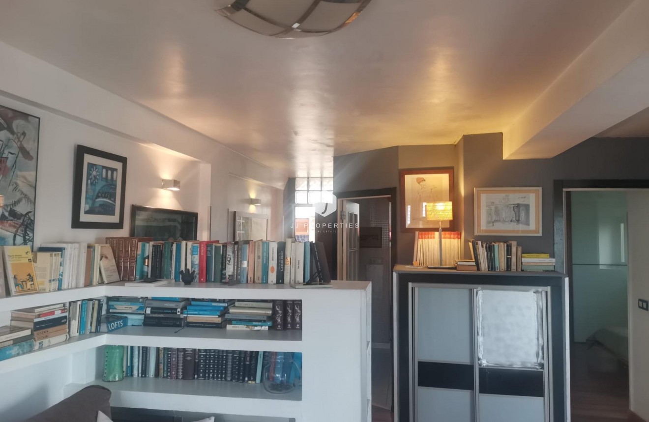 Segunda mano - Apartamento / piso -
Torrevieja - La veleta