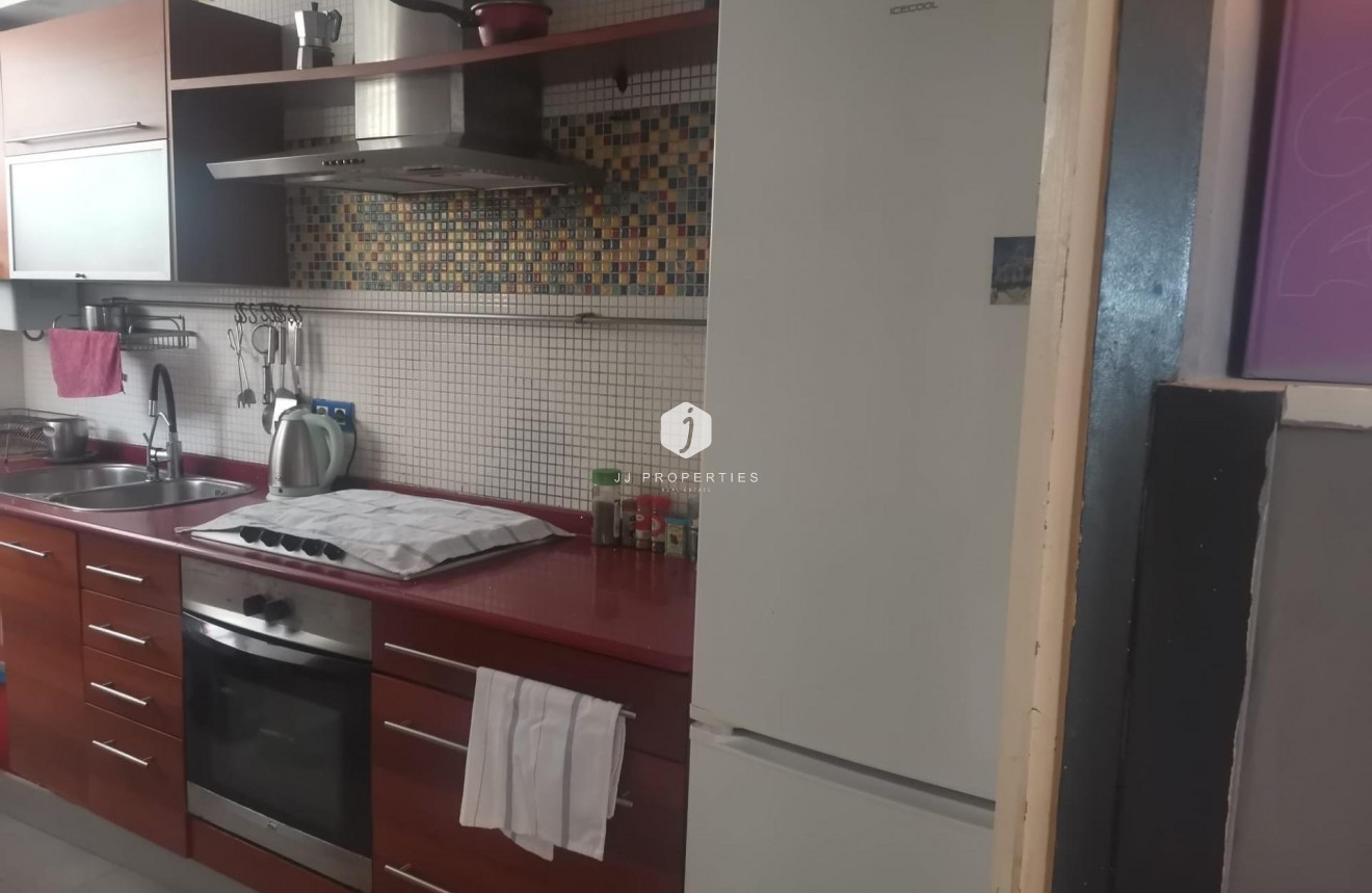 Segunda mano - Apartamento / piso -
Torrevieja - La veleta