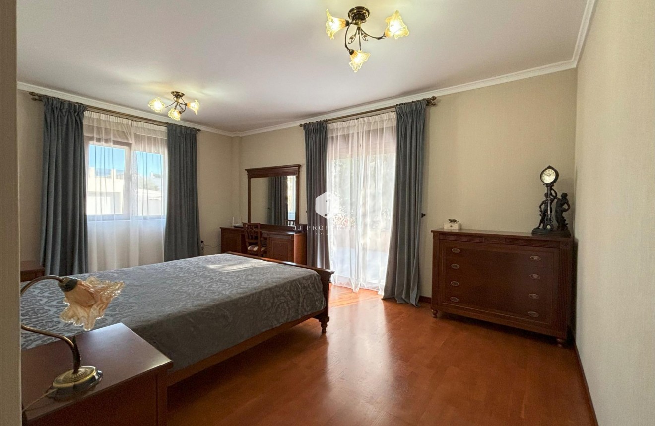 Aus zweiter Hand - Villa -
Rojales - Ciudad Quesada