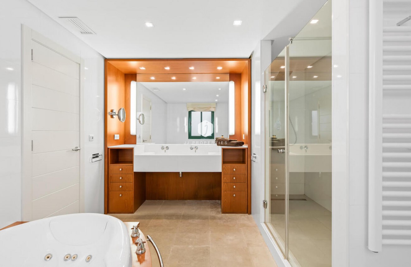 Tweedehands - Penthouse -
Orihuela Costa - Campoamor