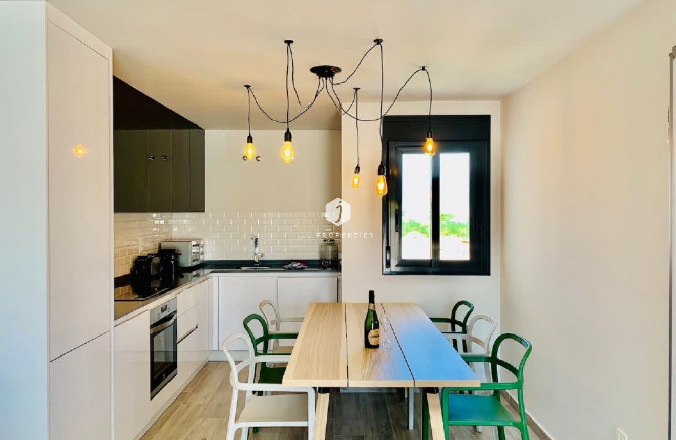 Segunda mano - Apartamento / piso -
San Miguel de Salinas - Inland