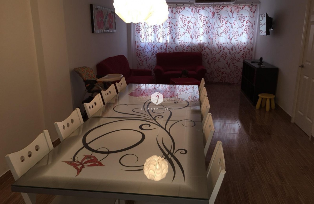 Segunda mano - Apartamento / piso -
Torrevieja - Playa del Cura