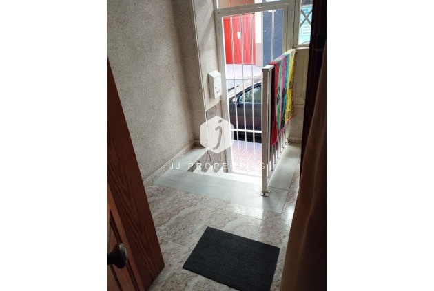 Segunda mano - Apartamento / piso -
Torrevieja - Playa del Cura