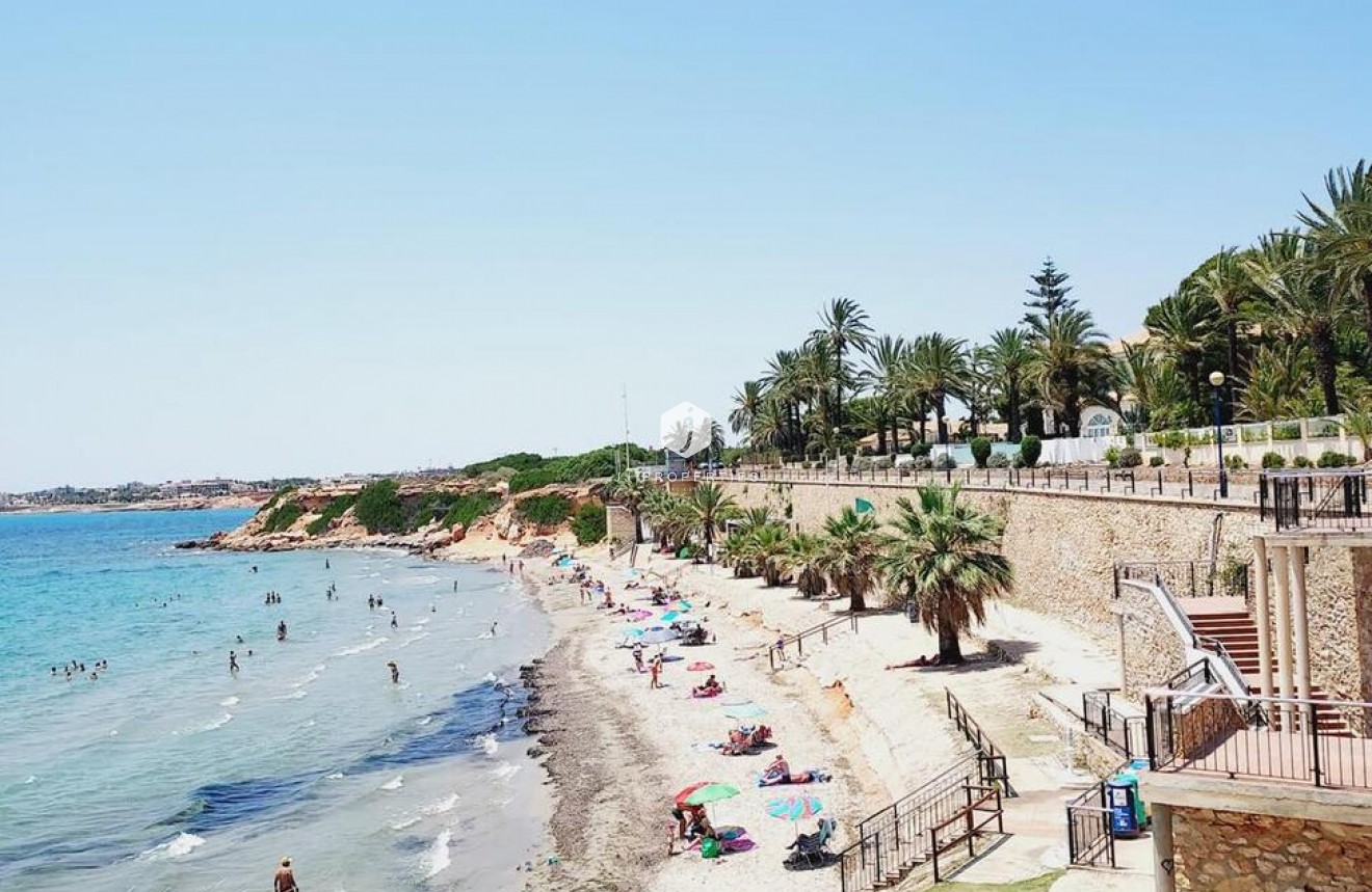 Segunda mano - Villa -
Orihuela Costa - Punta Prima