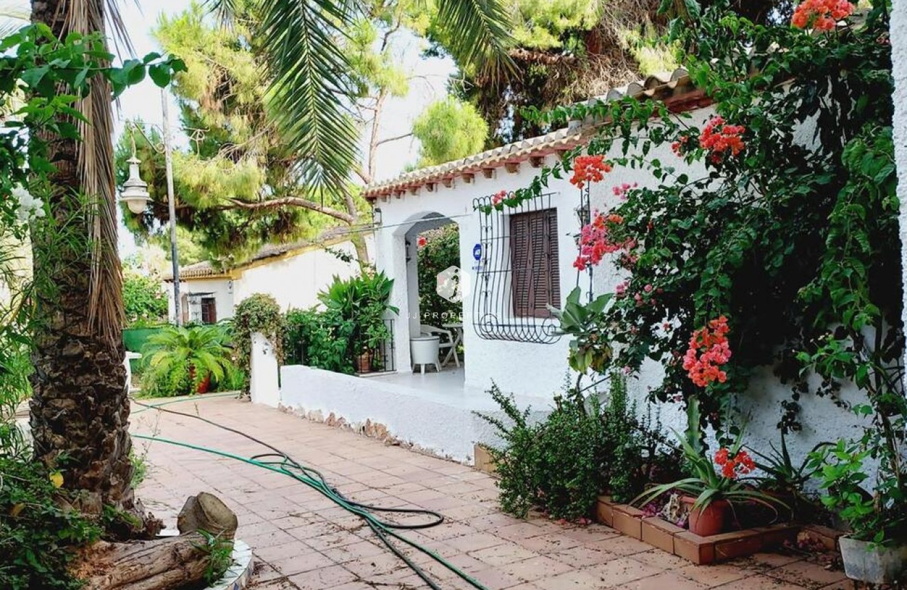 Segunda mano - Villa -
Orihuela Costa - Punta Prima