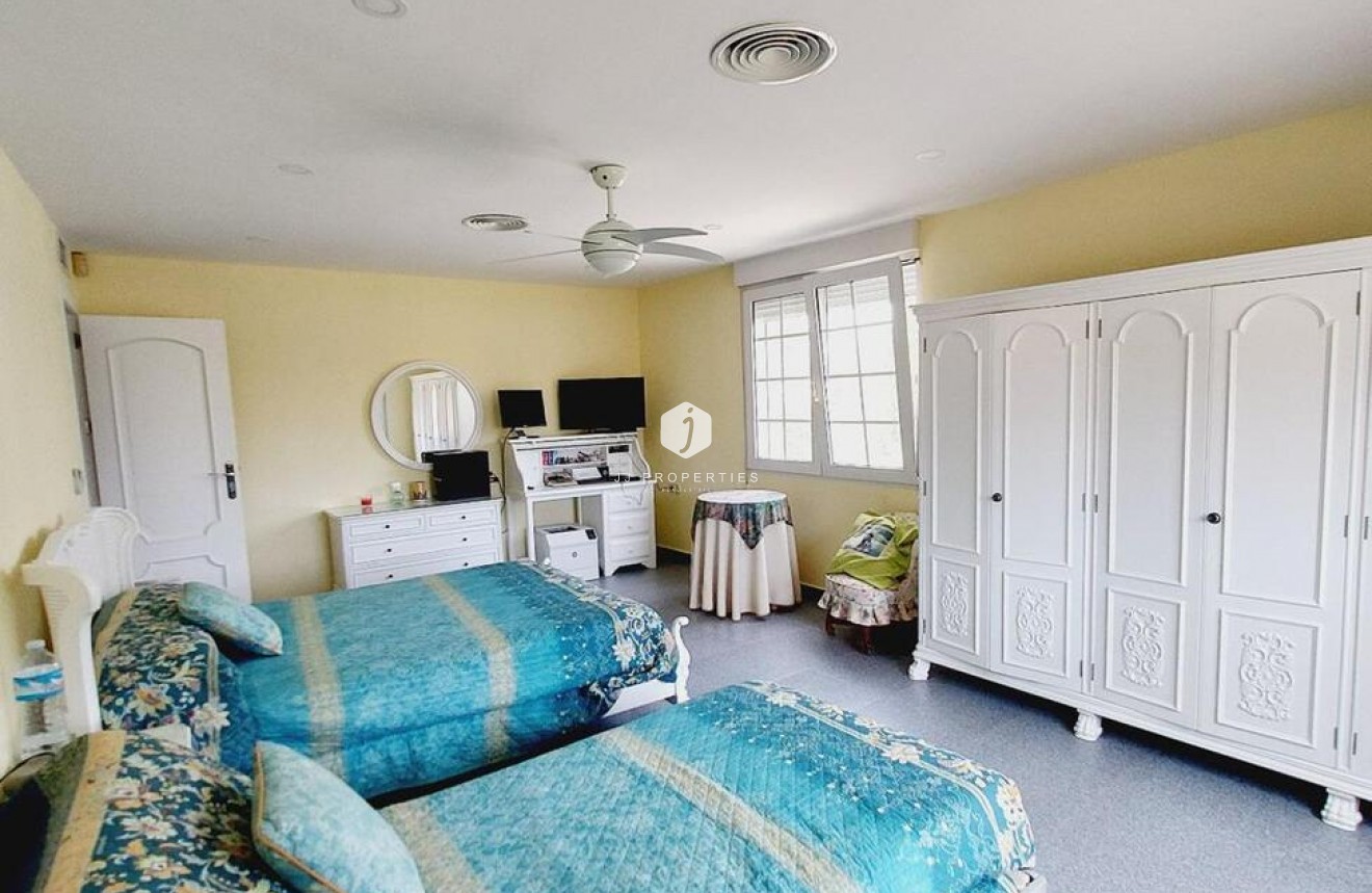 Segunda mano - Villa -
Orihuela Costa - Cabo Roig