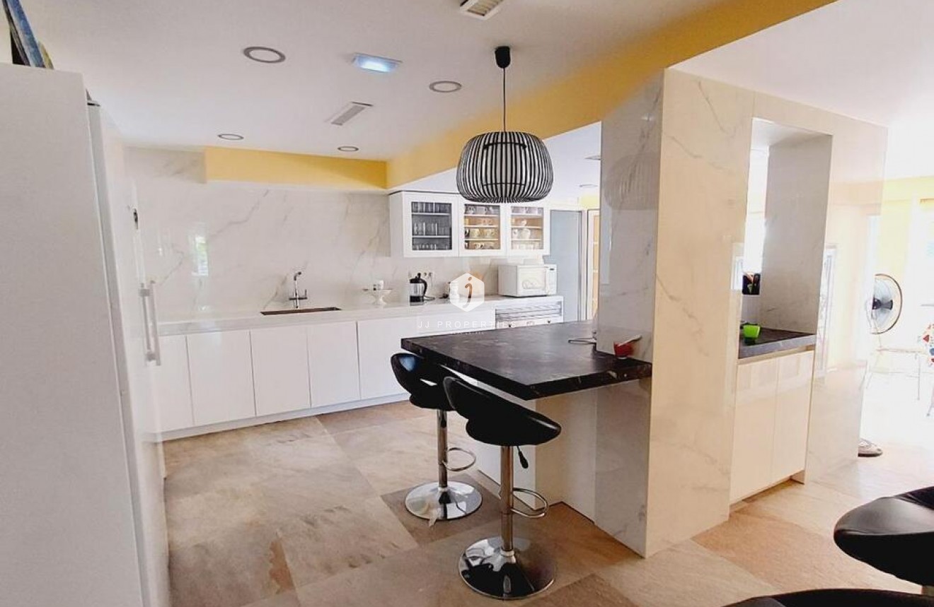 Segunda mano - Villa -
Orihuela Costa - Cabo Roig